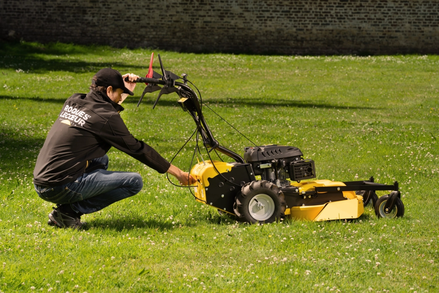 Roques et Lecoeur RL210B Vierrad-Rasenmäher mit Briggs & Stratton Motor – Bild 5