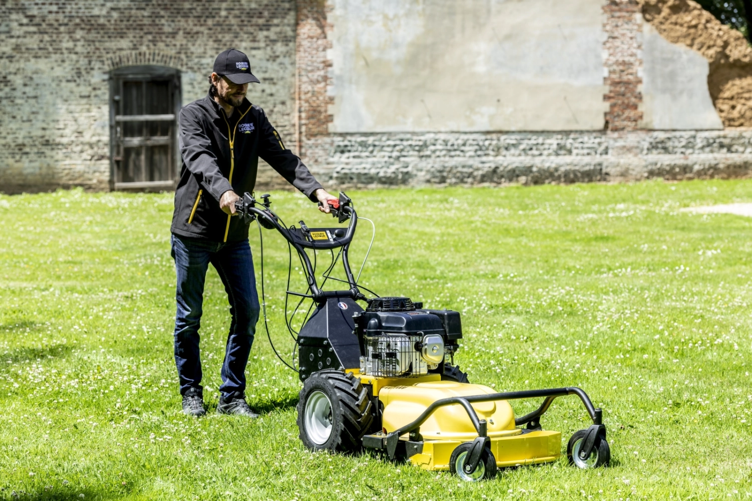 Roques et Lecoeur RL210H 4-Rad-Rasenmäher mit Honda-Motor – Bild 6