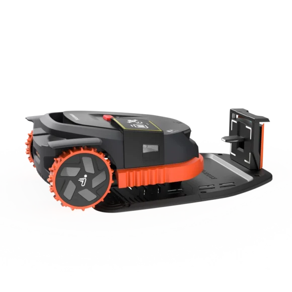 Alternative view of SEGWAY Navimow X390E Mähroboter